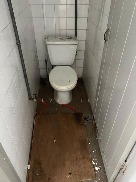 Terraced House for Sale in Taman Kok Lian (Jalan Kuching) - Alven Lim - Bathroom - PropertyGuru.com.my