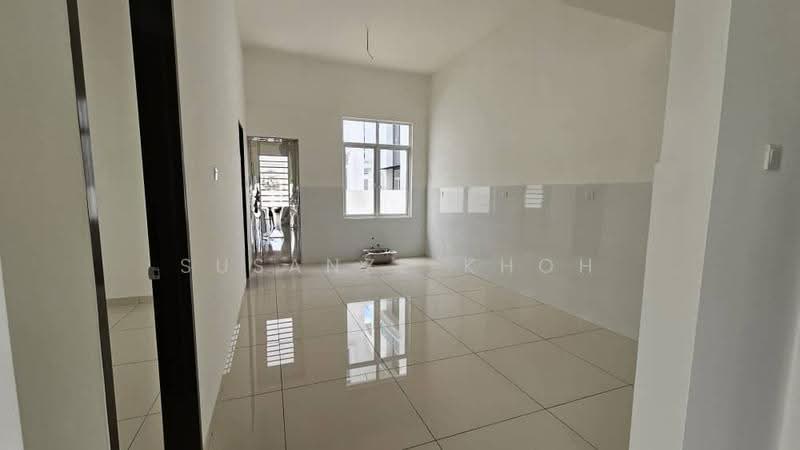 Bungalow House untuk Dijual di Taman Kota Permai (Bukit Mertajam) - Susanze Khoh - Living Room - PropertyGuru.com.my