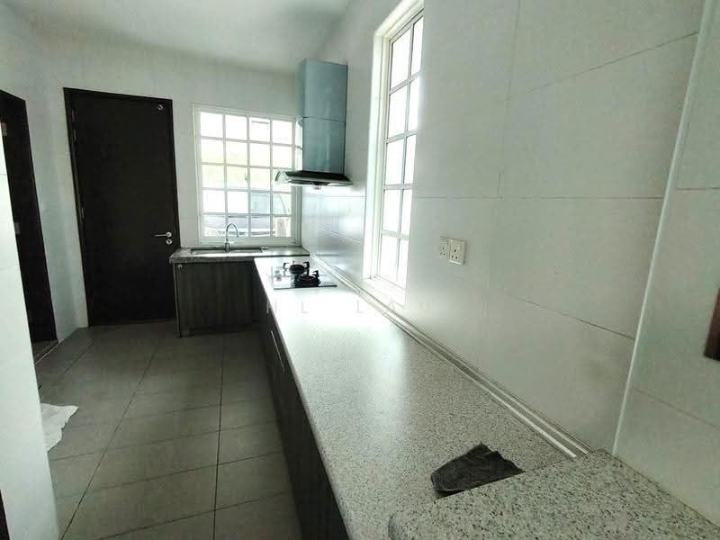 2.5-storey Terraced House for Rent in Setia Eco Glades - Island (Cyberjaya) - HL Lau - Kitchen - PropertyGuru.com.my