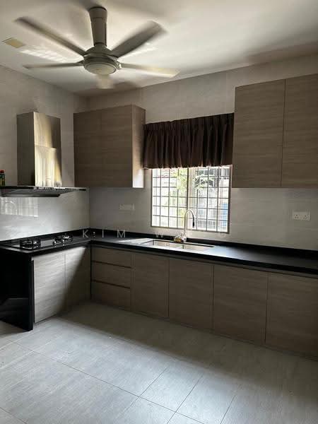 Bungalow House untuk Disewa di Kota Seriemas (Nilai) - Kim Wong - Kitchen - PropertyGuru.com.my