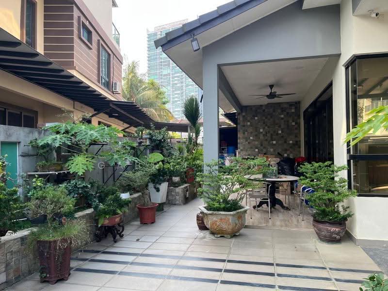Rumah Berkembar untuk Dijual di Johor Bahru (Johor) - Gabriel Ong - Exterior - PropertyGuru.com.my