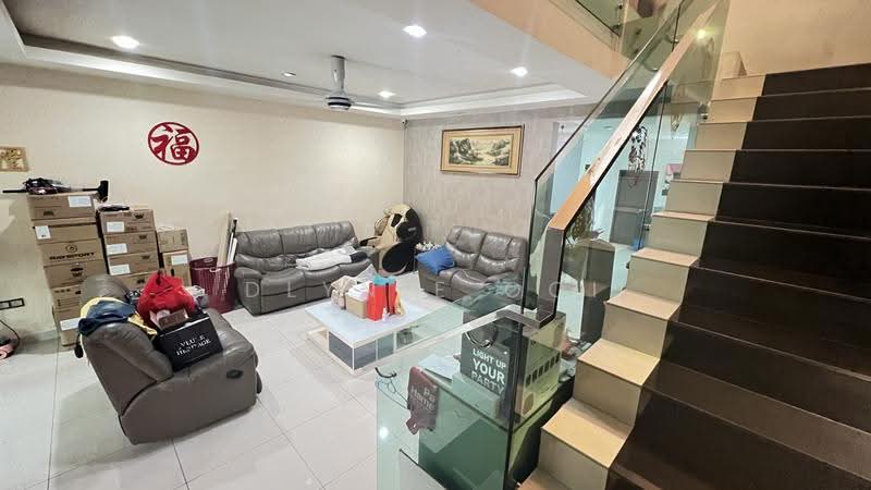 2-storey Terraced House for Sale in Taman Semanja (Kajang) - Dlynie Ooi - Living Room - PropertyGuru.com.my