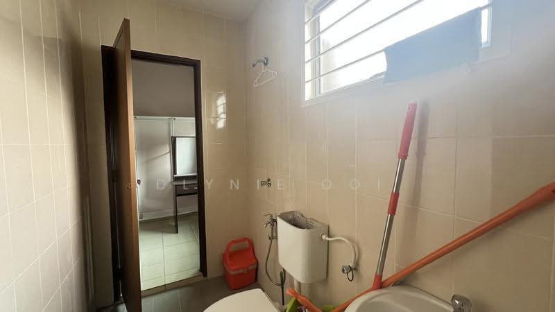 2-storey Terraced House for Sale in Taman Semanja (Kajang) - Dlynie Ooi - Bathroom - PropertyGuru.com.my