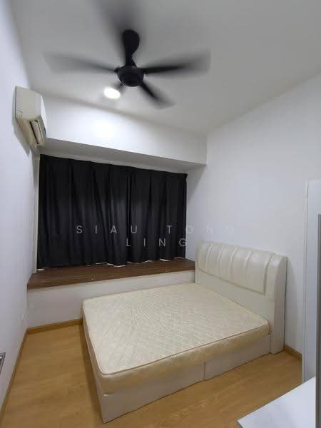 Condominium for Rent at Royal Strand @ Country Garden Danga Bay - Siau Tong Ling - Bedroom - PropertyGuru.com.my