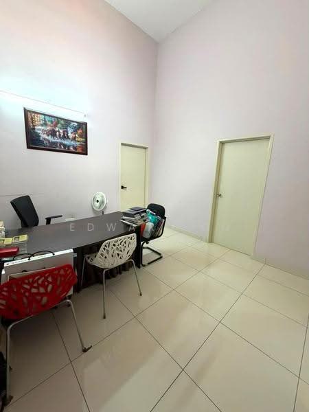 Rumah Teres 2-Tingkat untuk Dijual di Taman Mutiara Rini (Skudai) - Edward Oo - Study - PropertyGuru.com.my