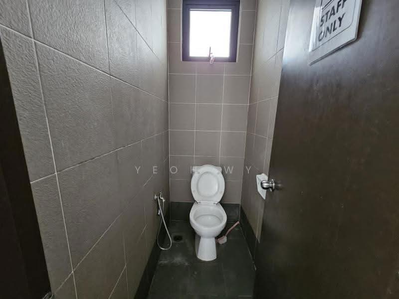 Shop / Office for Rent in Telok Panglima Garang (Selangor) - Yeoh WY - Bathroom - PropertyGuru.com.my