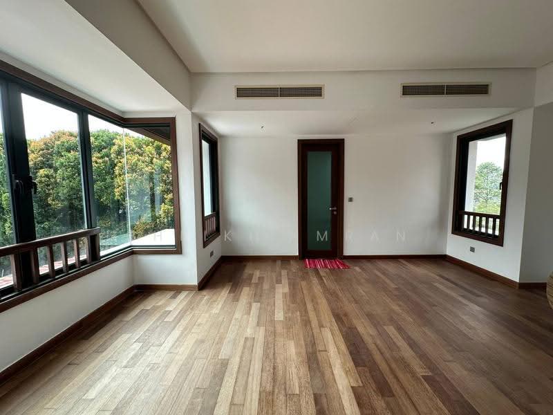 Bungalow House untuk Dijual di Bukit Jelutong (Shah Alam) - Sheikh Imran - Living Room - PropertyGuru.com.my