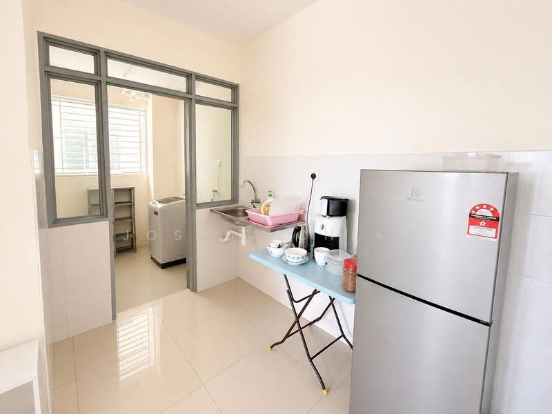 Condominium for Sale at Platinum Lake PV 16 - Joshua Cheah - Kitchen - PropertyGuru.com.my