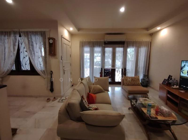 Rumah Teres 3-Tingkat untuk Dijual di Taman Esplanad (Bukit Jalil) - Ronald Loh - Living Room - PropertyGuru.com.my