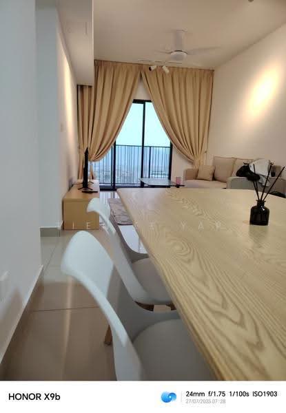 Kediaman Servis untuk Dijual di M Arisa - Tien Ee Yap - Living Room - PropertyGuru.com.my