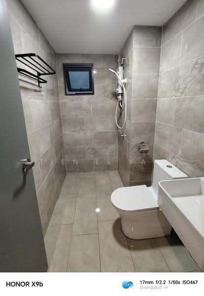 Kediaman Servis untuk Dijual di M Arisa - Tien Ee Yap - Bathroom - PropertyGuru.com.my