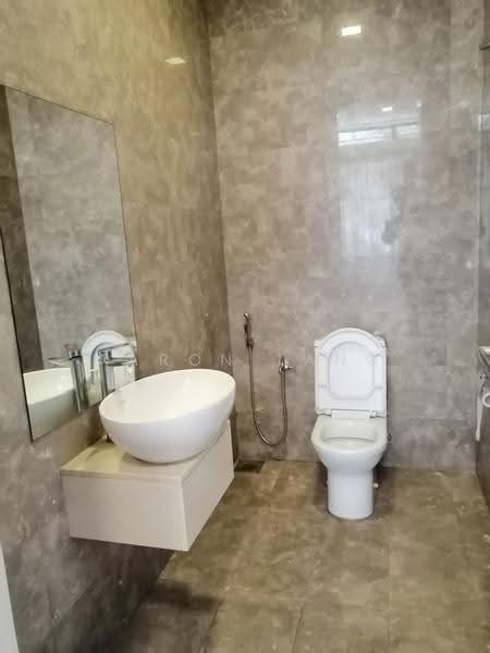 Semi-Detached House for Sale in Petaling Jaya (Selangor) - Aaron Tang - Bathroom - PropertyGuru.com.my