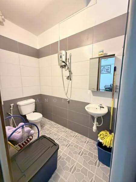 2-storey Terraced House for Sale in Taman Damai Utama (Bandar Kinrara) - Angel Ng - Bathroom - PropertyGuru.com.my