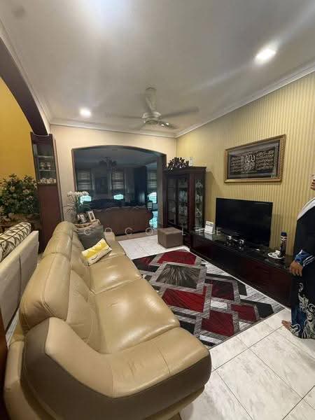 Rumah Berkembar untuk Dijual di Taman Pelangi Indah (Ulu Tiram) - Coco Lee - Living Room - PropertyGuru.com.my