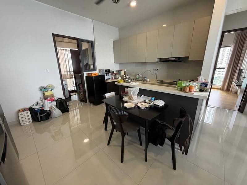 Condominium for Sale at Royal Strand @ Country Garden Danga Bay - Wee Howe - Kitchen - PropertyGuru.com.my