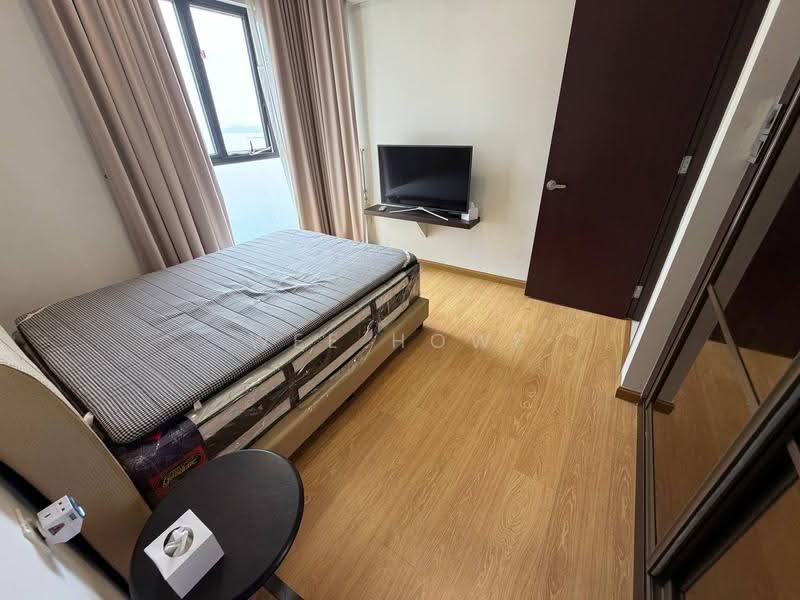 Condominium for Sale at Royal Strand @ Country Garden Danga Bay - Wee Howe - Bedroom - PropertyGuru.com.my