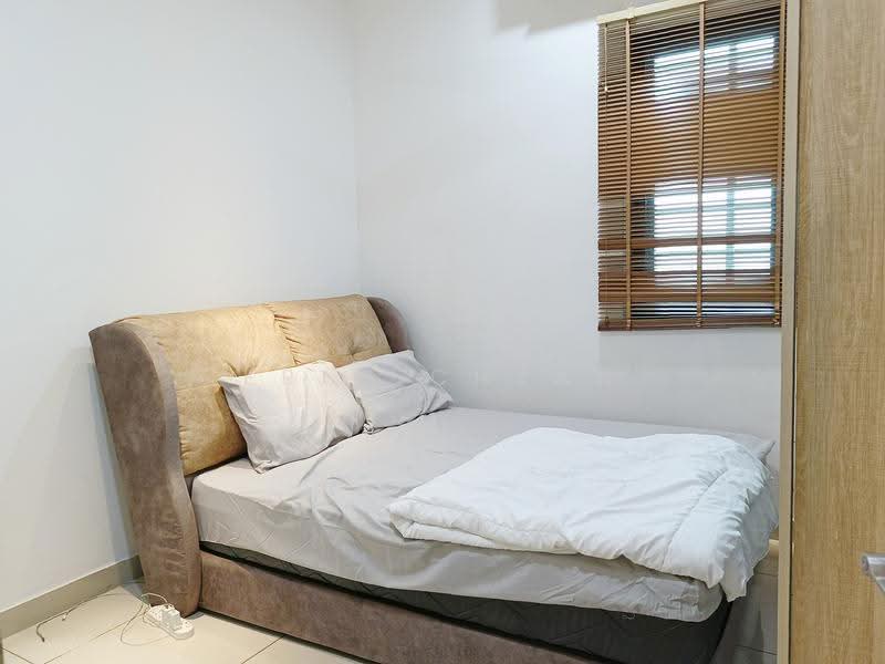 Condominium for Rent at Skyvilla @ D'Island - Eric Cheah - Bedroom - PropertyGuru.com.my
