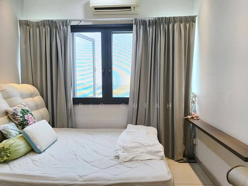Condominium for Rent at Skyvilla @ D'Island - Eric Cheah - Bedroom - PropertyGuru.com.my