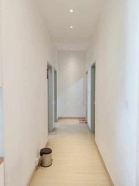 Condominium for Rent at Skyvilla @ D'Island - Eric Cheah - Corridor - PropertyGuru.com.my