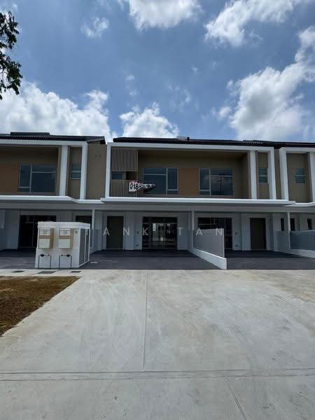 2-storey Terraced House for Sale in Bandar Gamuda Cove (Dengkil) - Tank Tan - Exterior - PropertyGuru.com.my