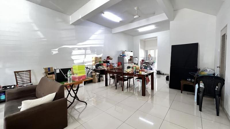 2-storey Terraced House for Sale in Taman Semanja (Kajang) - Dlynie Ooi - Living Room - PropertyGuru.com.my