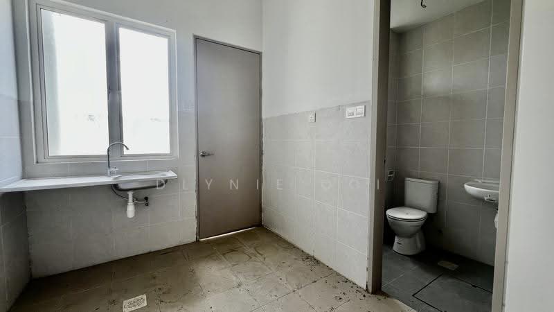 2-storey Terraced House for Sale in Taman Semanja (Kajang) - Dlynie Ooi - Bathroom - PropertyGuru.com.my