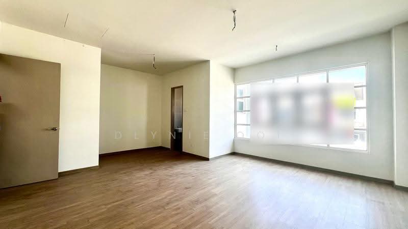 2-storey Terraced House for Sale in Taman Semanja (Kajang) - Dlynie Ooi - Living Room - PropertyGuru.com.my