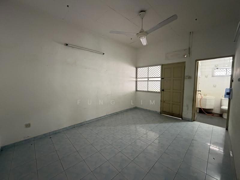 Rumah Teres untuk Dijual di Taman Lake View (Taiping) - Fung Lim - Interior - PropertyGuru.com.my