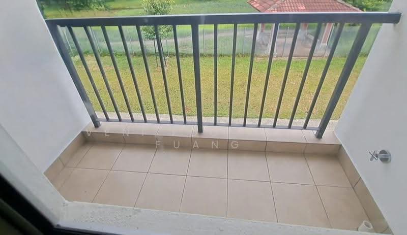 Rumah Bandar untuk Disewa di Bukit Raja (Selangor) - Veni Foo Yoke Fuang - Balcony - PropertyGuru.com.my