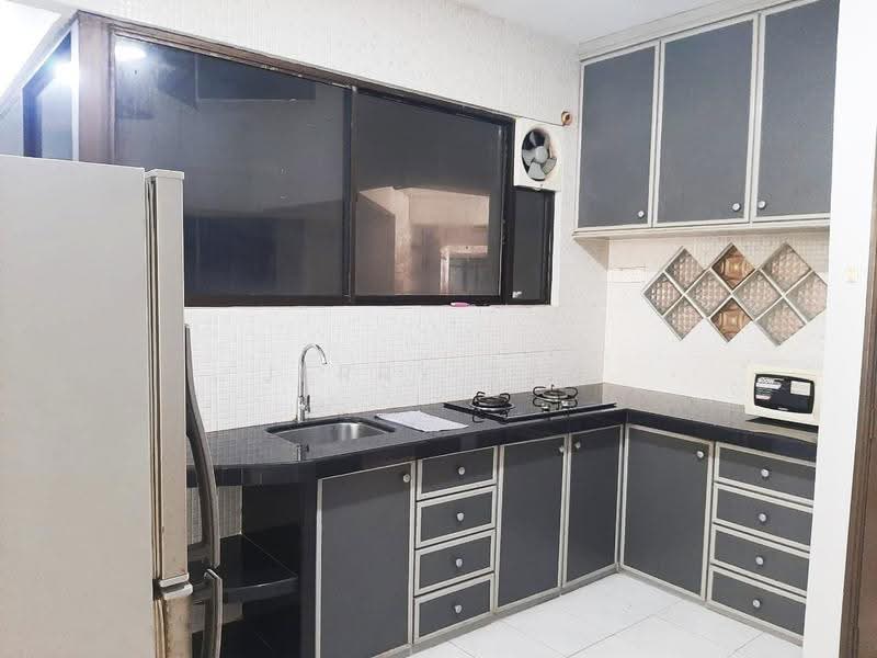 Kondominium untuk Disewa di E-Park Condominium - Jerry Tan - Kitchen - PropertyGuru.com.my