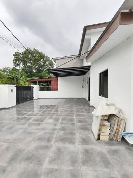 Rumah Teres 2-Tingkat untuk Disewa di Bandar Baru Permas Jaya (Permas Jaya) - Chloe Shum - Exterior - PropertyGuru.com.my