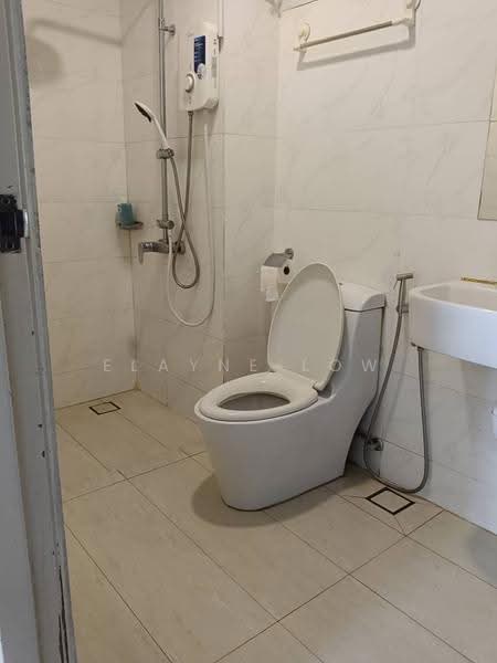 Pangsapuri untuk Disewa di Twin Galaxy (Dwi Galaksi) - Elayne Low - Bathroom - PropertyGuru.com.my