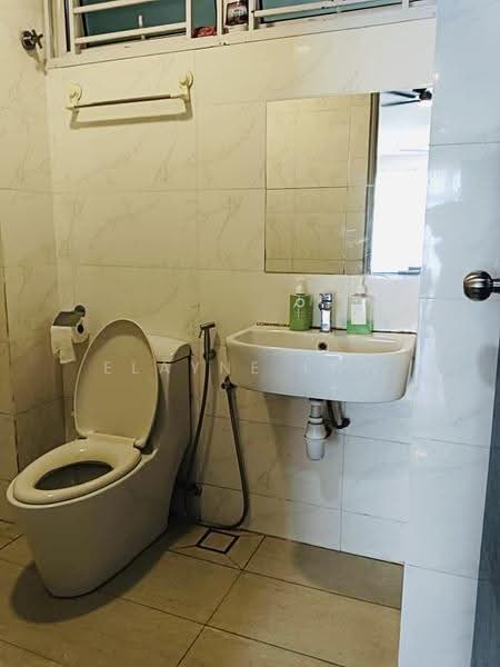 Pangsapuri untuk Disewa di Twin Galaxy (Dwi Galaksi) - Elayne Low - Bathroom - PropertyGuru.com.my