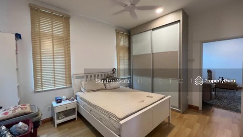 Rumah Berkembar untuk Dijual di Taman Equine (Seri Kembangan) - Helmut Schleich - Bedroom - PropertyGuru.com.my