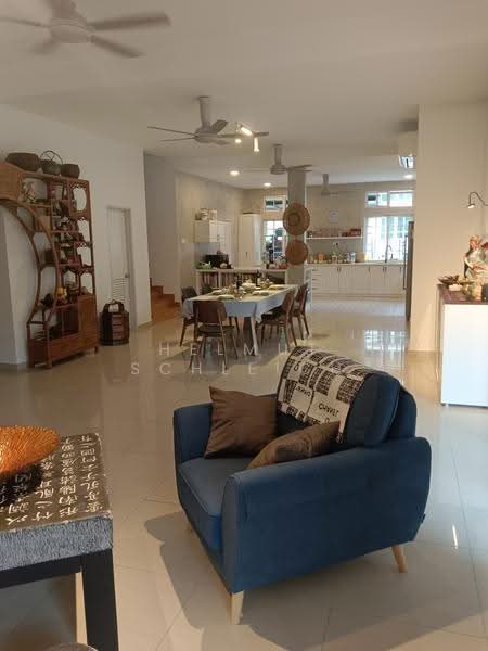 Rumah Berkembar untuk Dijual di Taman Equine (Seri Kembangan) - Helmut Schleich - Living Room - PropertyGuru.com.my