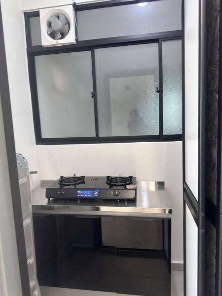 Kediaman Servis untuk Disewa di Parkland Residence - Kelly Yong Lee Ming - Kitchen - PropertyGuru.com.my