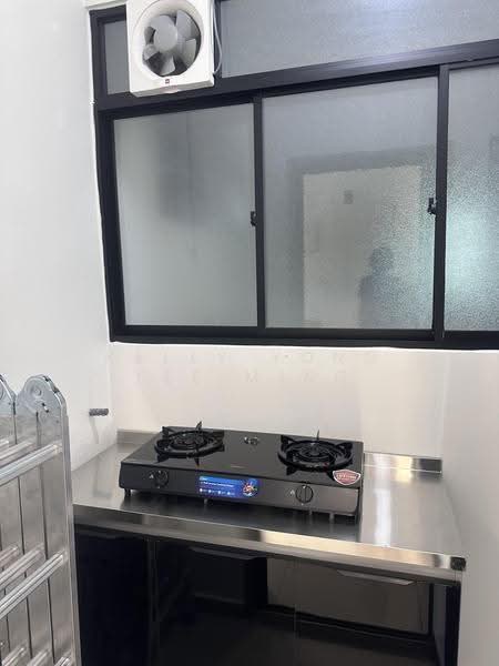 Kediaman Servis untuk Disewa di Parkland Residence - Kelly Yong Lee Ming - Kitchen - PropertyGuru.com.my