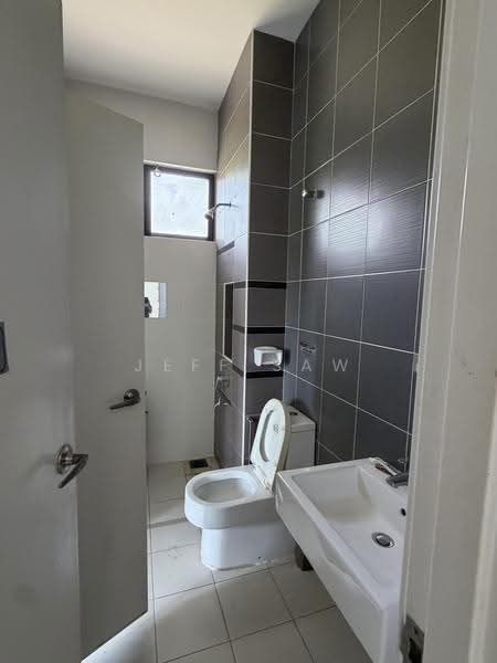 Semi-Detached House for Sale in Taman Nusa Idaman (Iskandar Puteri (Nusajaya)) - Jeff Saw - Bathroom - PropertyGuru.com.my