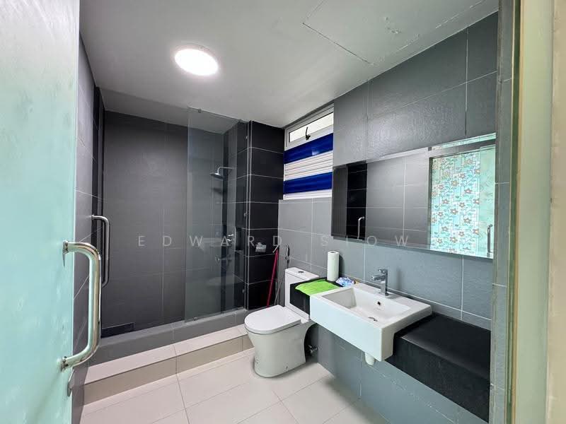 Kediaman Servis untuk Disewa di Tropez Residences - Edward Siow - Bathroom - PropertyGuru.com.my