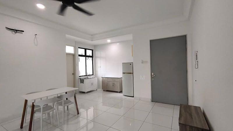 Kediaman Servis untuk Disewa di The Platino Serviced Apartment - Ken Sim - Dining Room - PropertyGuru.com.my