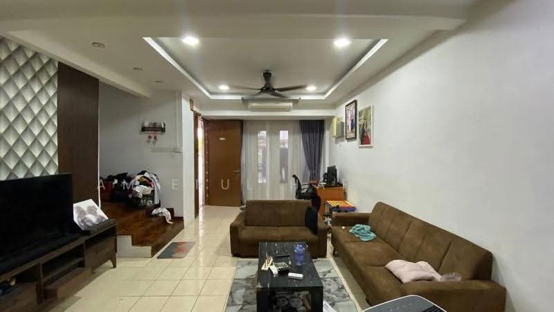 Terraced House for Sale in Seksyen 32, Kemuning Green Ville (Shah Alam) - Amierul Hafizie - Living Room - PropertyGuru.com.my