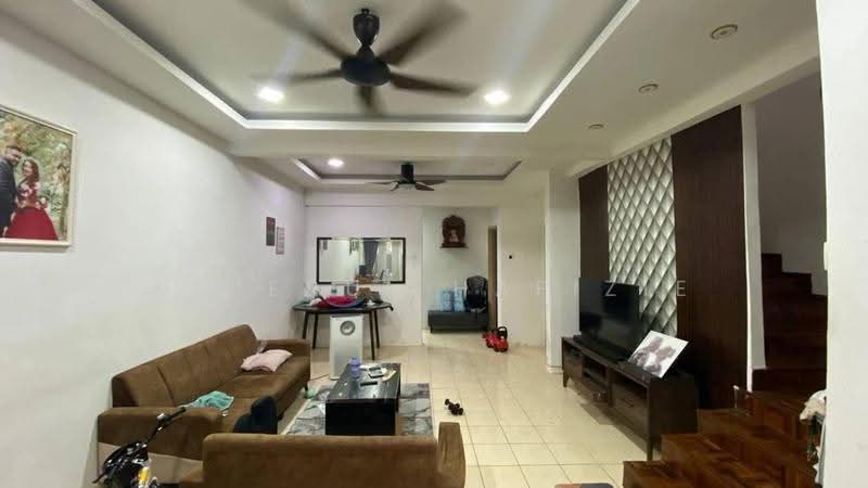 Terraced House for Sale in Seksyen 32, Kemuning Green Ville (Shah Alam) - Amierul Hafizie - Living Room - PropertyGuru.com.my