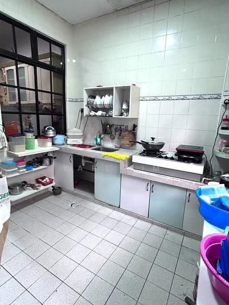2-storey Terraced House for Sale in Taman Pelangi Indah (Ulu Tiram) - Karl Lim - Kitchen - PropertyGuru.com.my