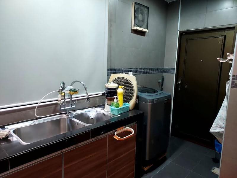 Rumah Teres 2-Tingkat untuk Disewa di Putra Avenue (Subang Jaya) - Lilian Ee - Kitchen - PropertyGuru.com.my