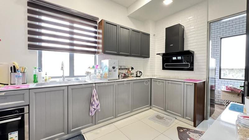 Semi-Detached House for Sale in Taman Semanja (Kajang) - Dlynie Ooi - Kitchen - PropertyGuru.com.my