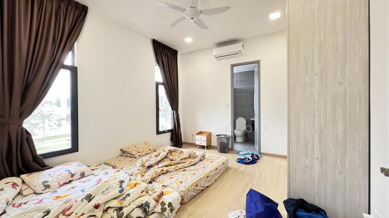 Semi-Detached House for Sale in Taman Semanja (Kajang) - Dlynie Ooi - Bedroom - PropertyGuru.com.my