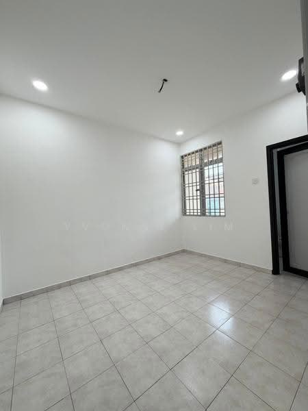 Rumah Teres 2-Tingkat untuk Dijual di Austin Perdana (Tebrau) - Yvonne Lim - PropertyGuru.com.my
