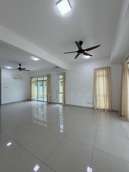 Semi-Detached House for Sale in Taman Nusa Idaman (Iskandar Puteri (Nusajaya)) - Jeff Saw - Living Room - PropertyGuru.com.my