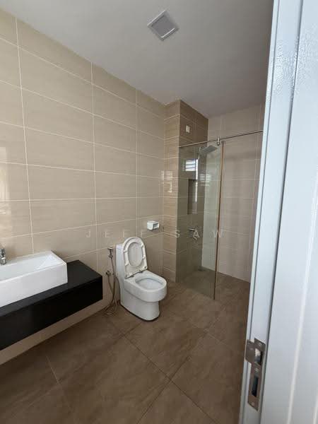 Semi-Detached House for Sale in Taman Nusa Idaman (Iskandar Puteri (Nusajaya)) - Jeff Saw - Bathroom - PropertyGuru.com.my
