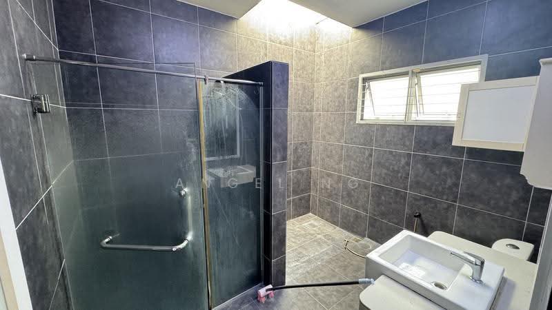 Semi-Detached House for Sale in Bandar Tun Hussein Onn (Cheras) - Angel Ng - Bathroom - PropertyGuru.com.my